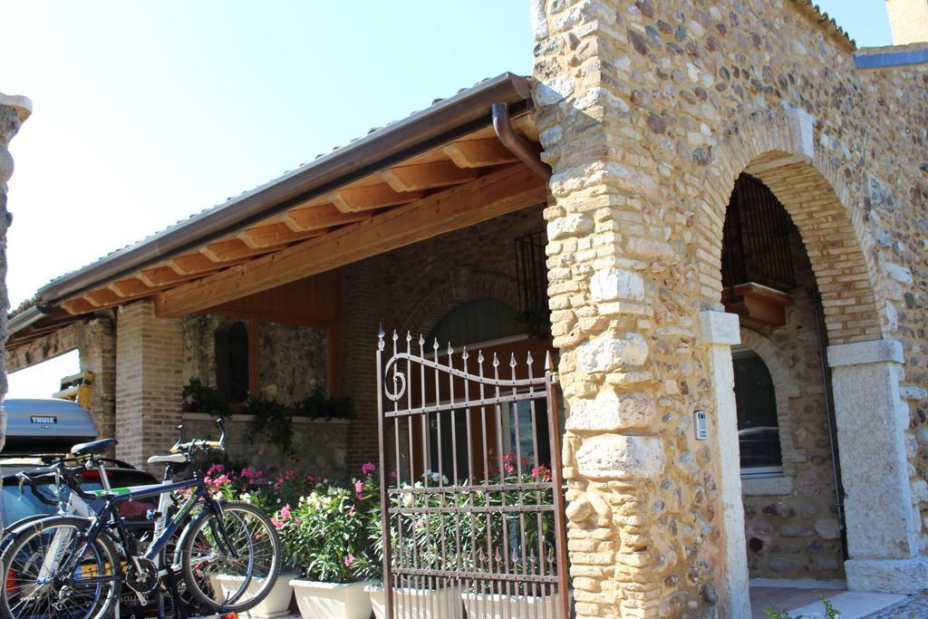 Giardino Degli Ulivi Apartment Каприно Веронезе Екстериор снимка